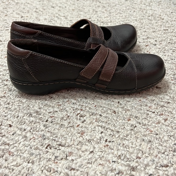 Clarks - Picture 4 of 6